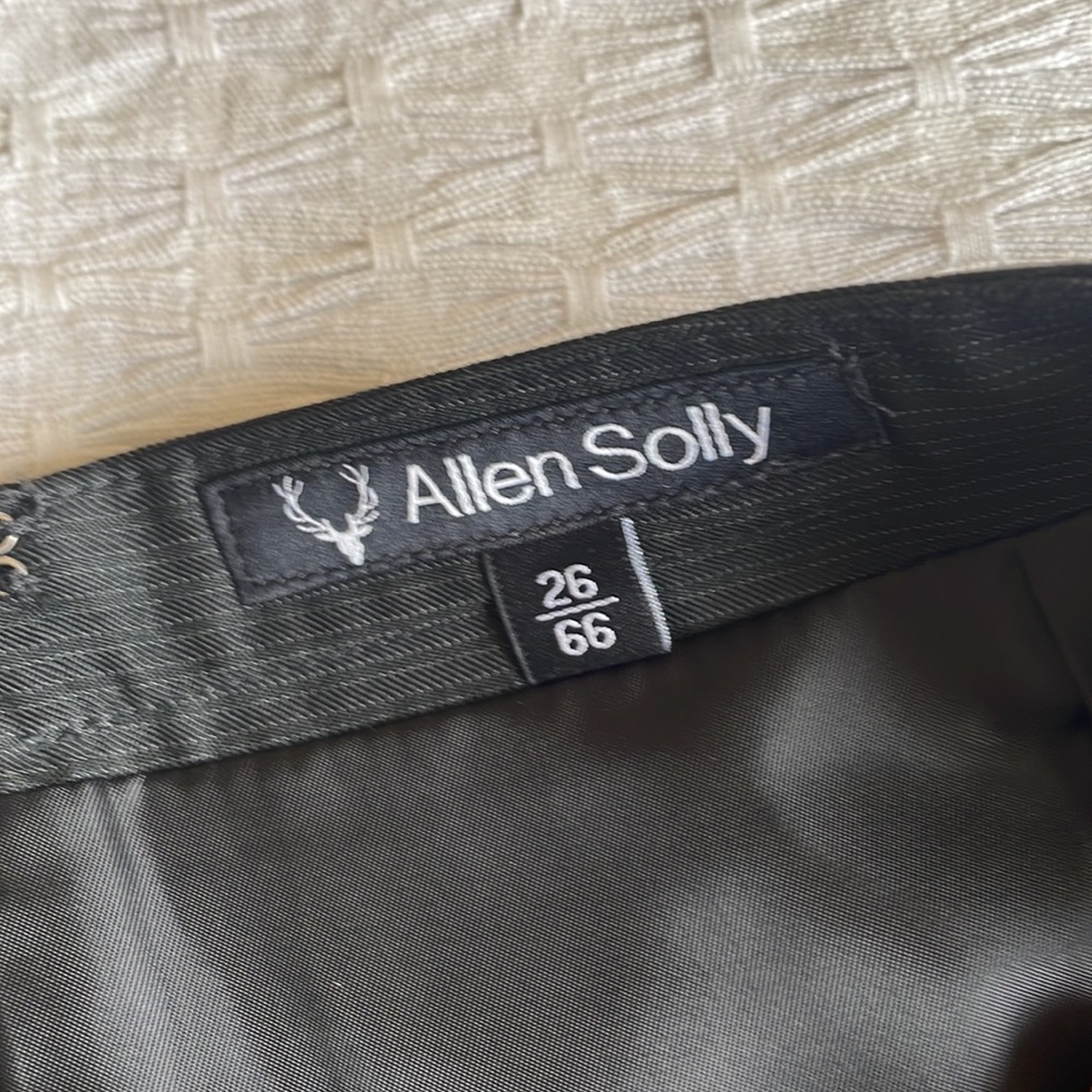 Pin striped Office skirt - knee length - Picture 5 of 9